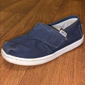 Toms slip on shoes